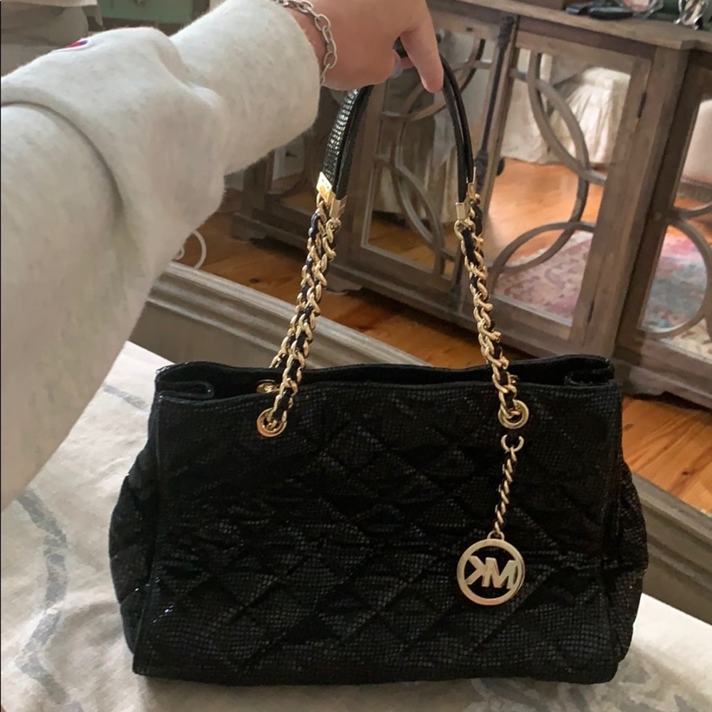 Michael kors purse